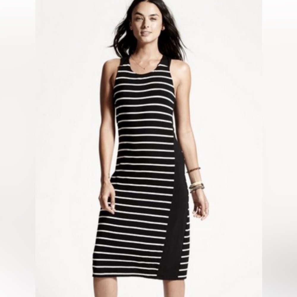 Athleta Getaway Cross Back Midi Dress Stripe Black